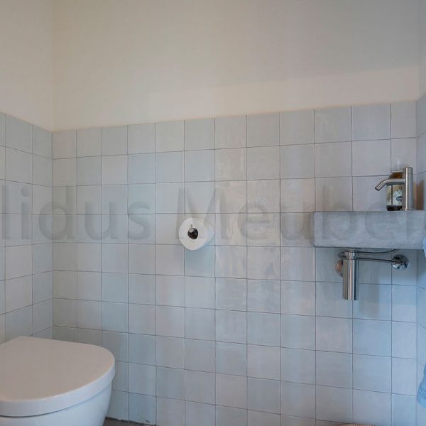 toiletfontein van beton-Solidus
