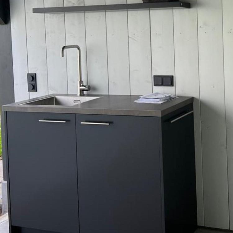 Kleine buitenkeuken maatwerk 120 cm